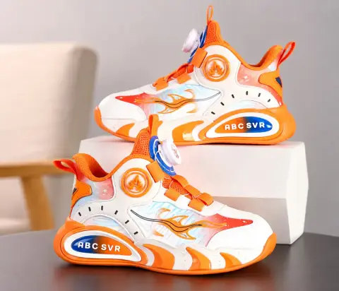 Sneakers za Rangi Mchanganyiko zenye Soli ya Umbo