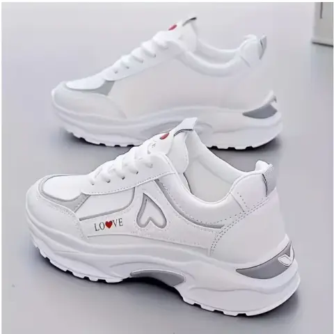 Sneakers zenye soli ya mawimbi
