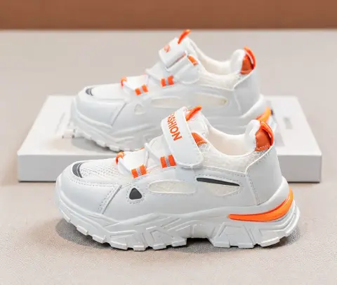 Sneakers za Michezo zenye Mikanda Miwili