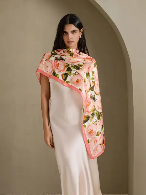 Skafu Ndefu yenye Maua ya Peony